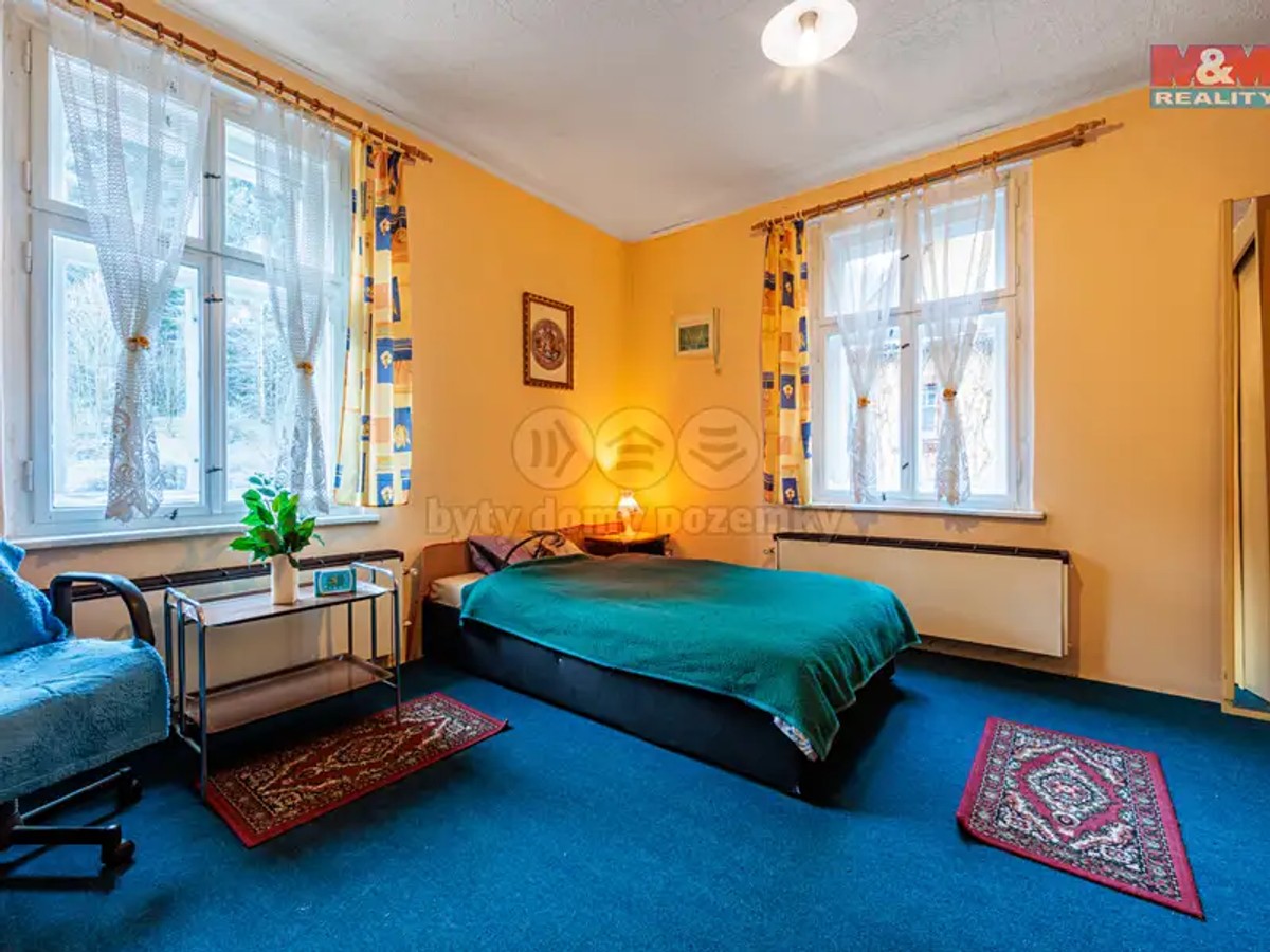 Prodej domu 440 m², pozemek 373 m²