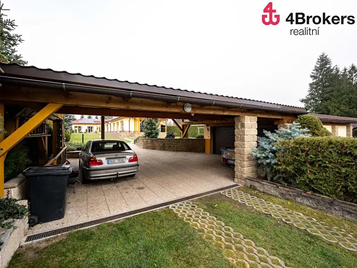 Prodej domu 250 m², pozemek 2816 m²