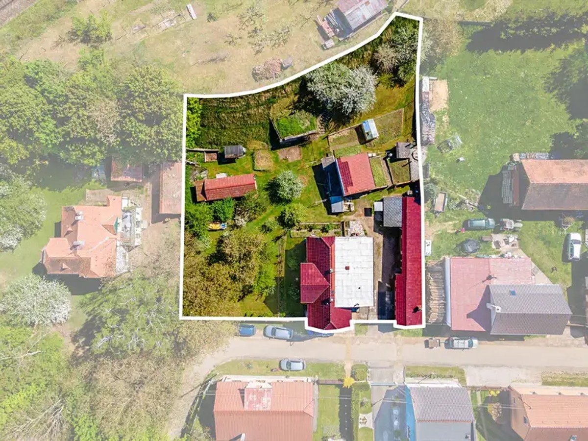 Prodej domu 183 m², pozemek 1698 m²