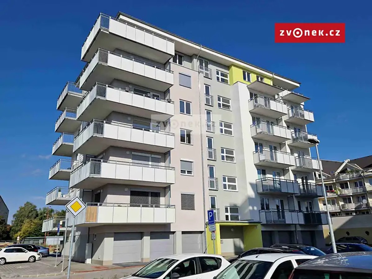 Prodej bytu 4+kk 93 m²