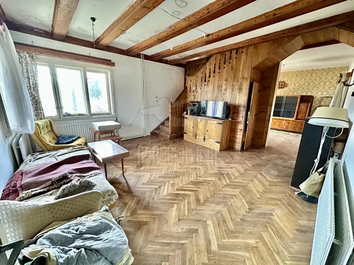 Prodej domu 230 m², pozemek 1948 m²