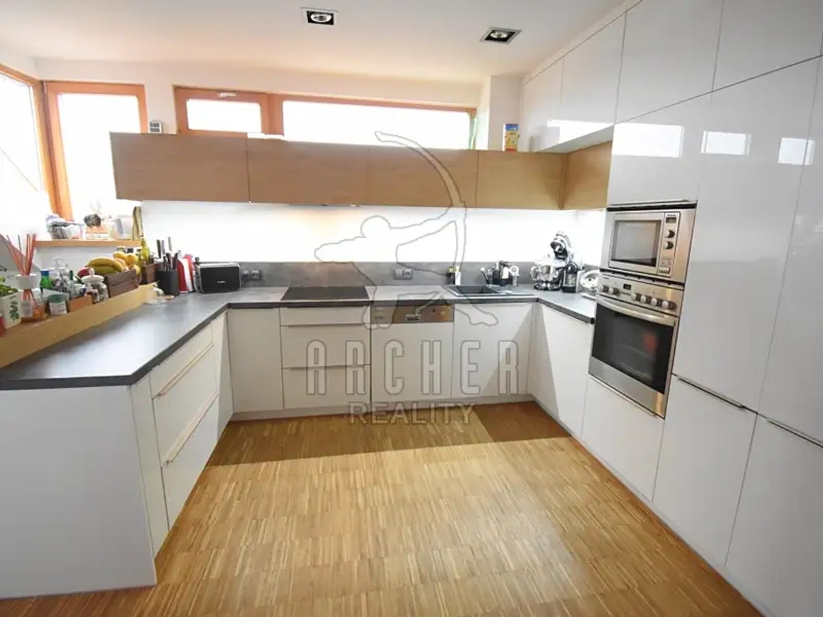 Prodej bytu 5+kk 178 m²