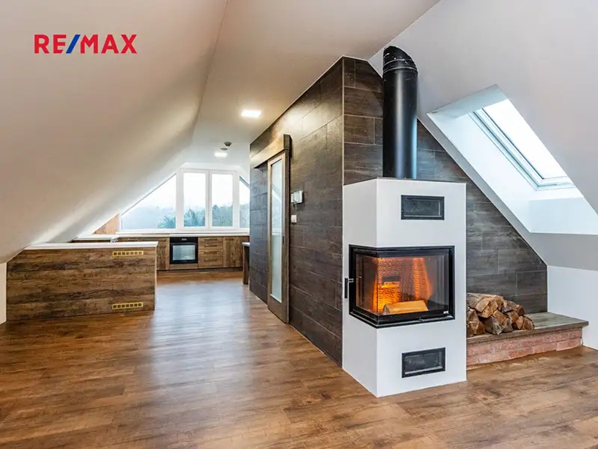 Prodej domu 382 m², pozemek 420 m²