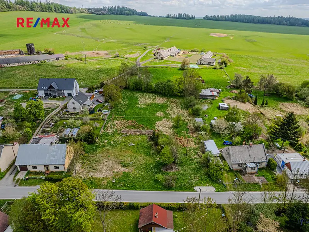Prodej stavebního pozemku 821 m²