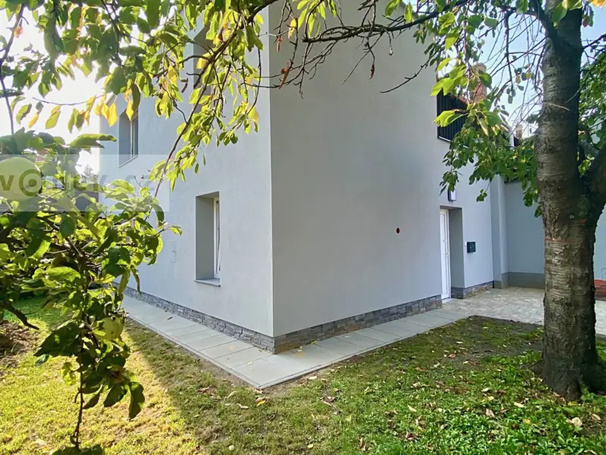 Prodej domu 420 m², pozemek 950 m²