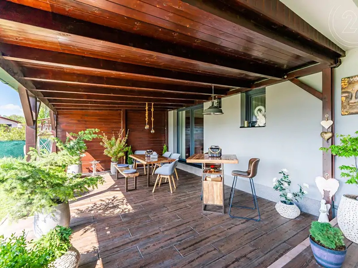 Prodej domu 226 m², pozemek 987 m²