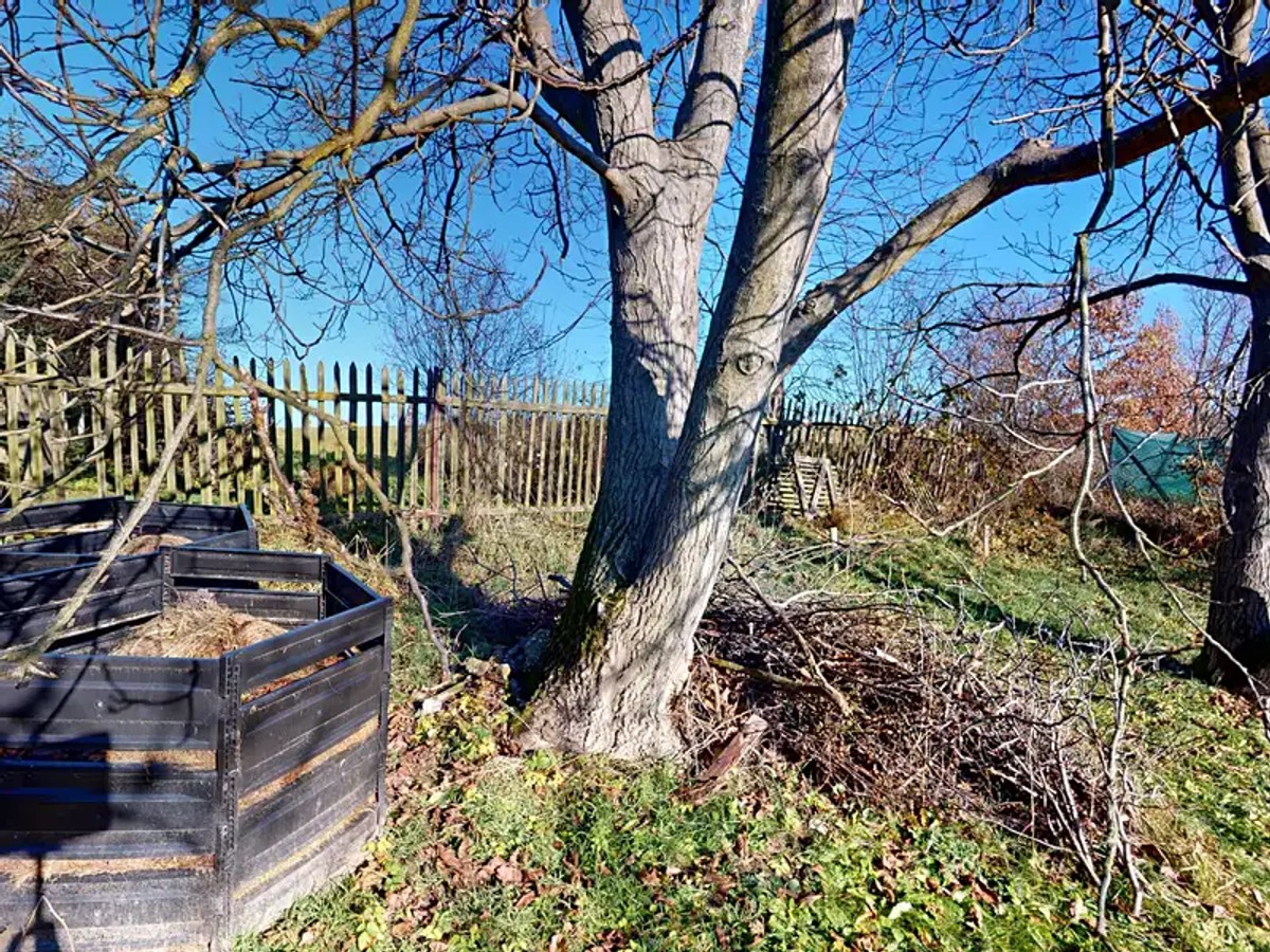 Prodej stavebního pozemku 1229 m²