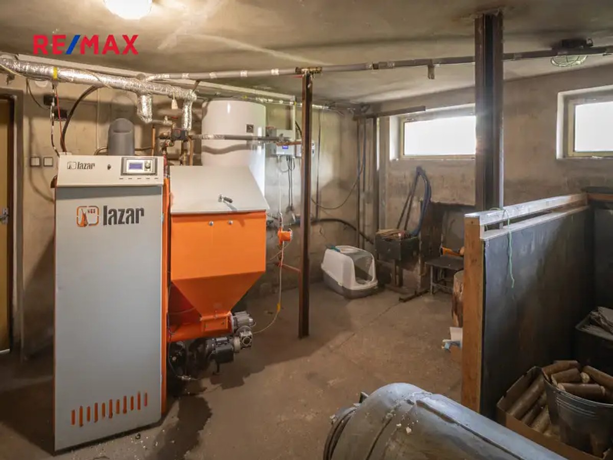 Prodej domu 291 m², pozemek 1086 m²
