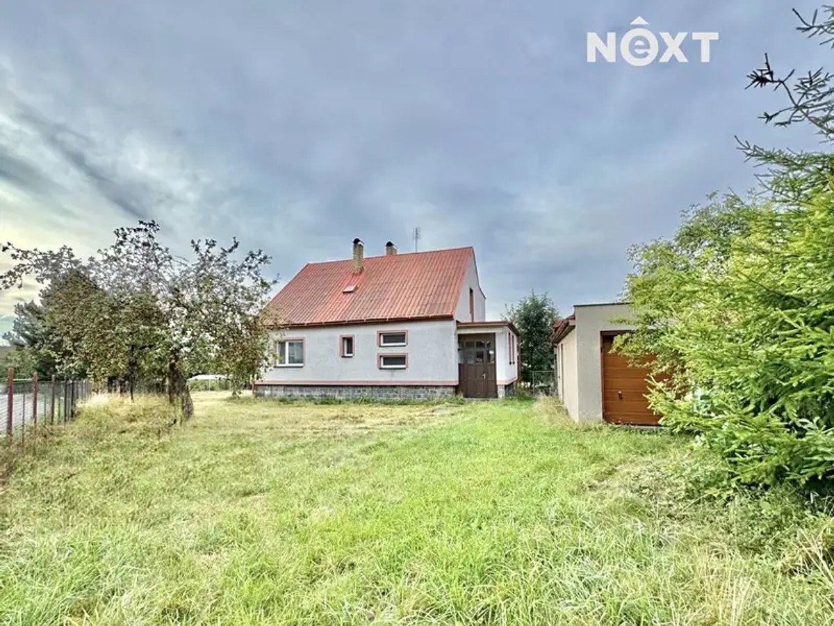 Prodej domu 250 m², pozemek 1225 m²