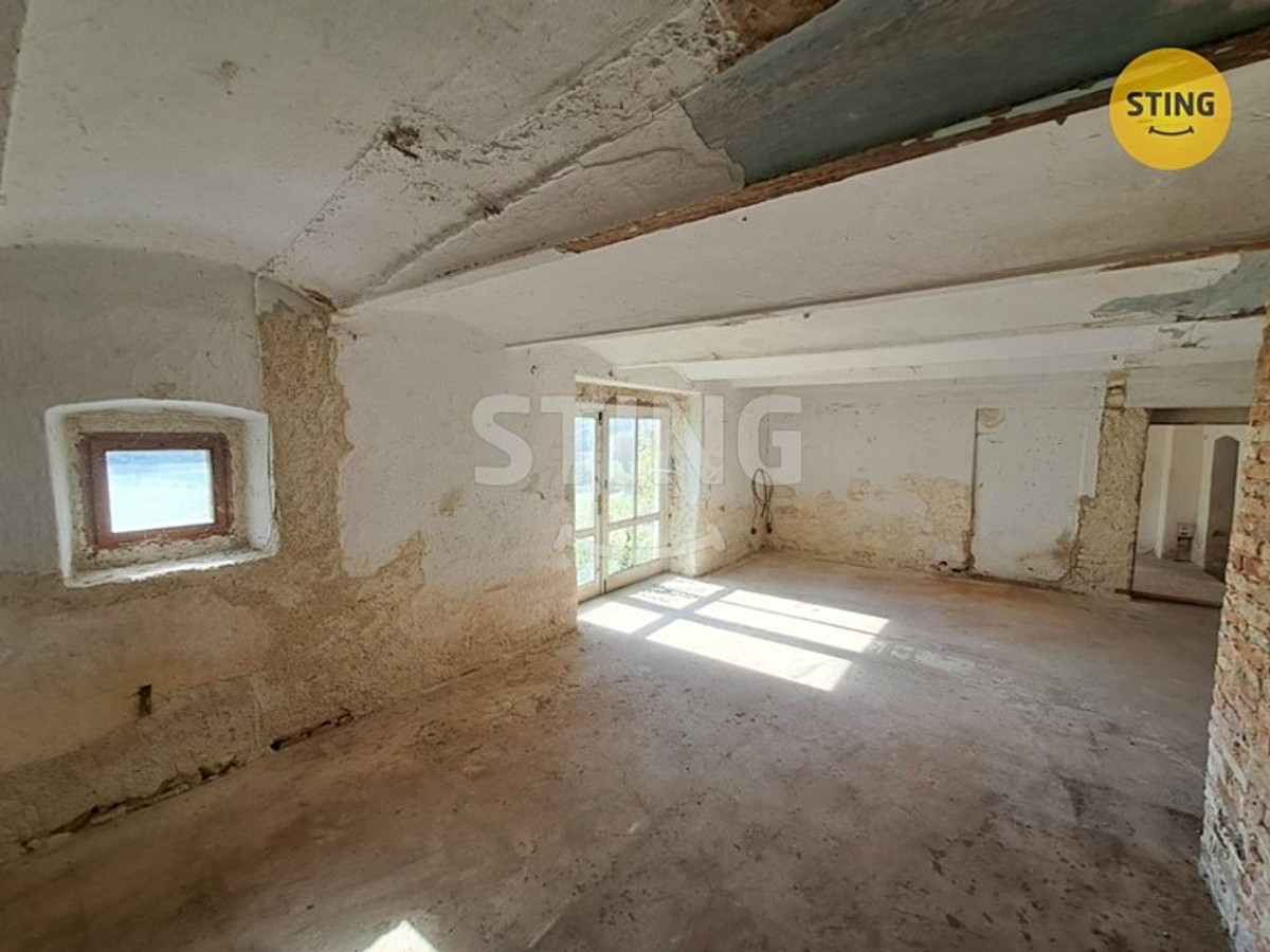 Prodej zemědělské usedlosti 200 m², pozemek 6393 m²