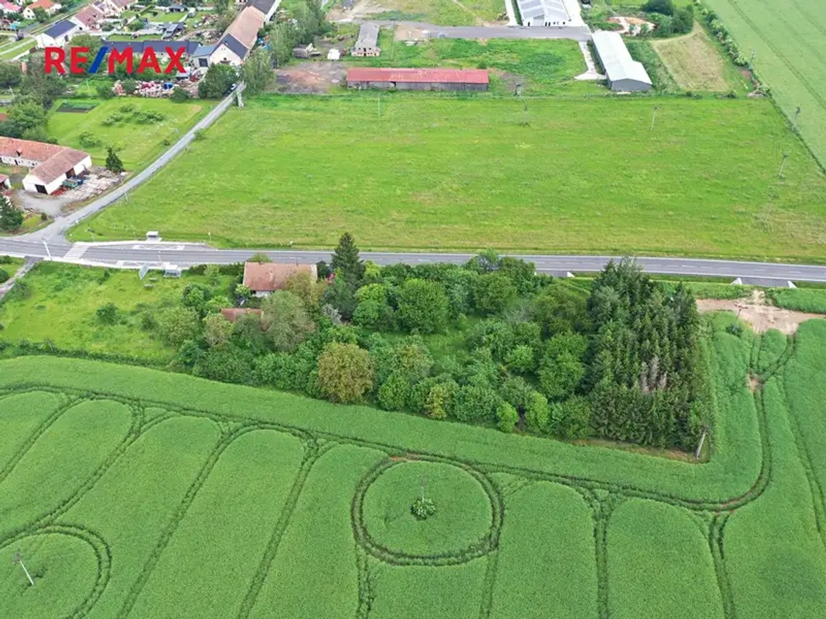 Prodej stavebního pozemku 5670 m²