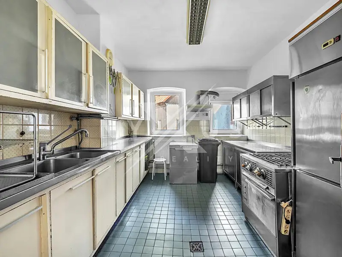Prodej chalupy 668 m², pozemek 2102 m²