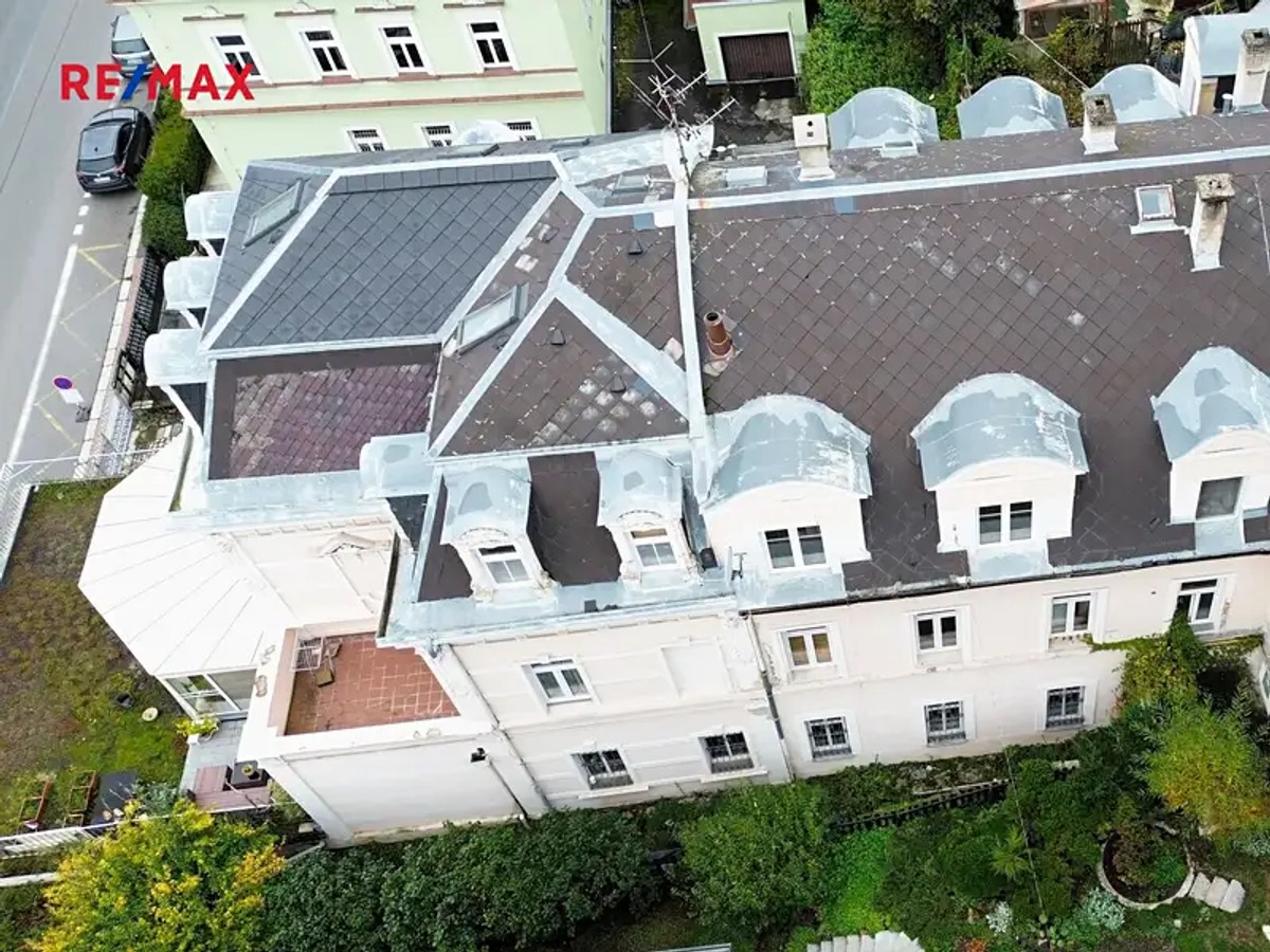 Prodej vily 482 m², pozemek 732 m²