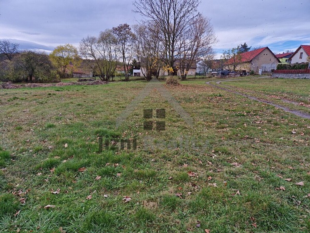 Prodej stavebního pozemku 8375 m²