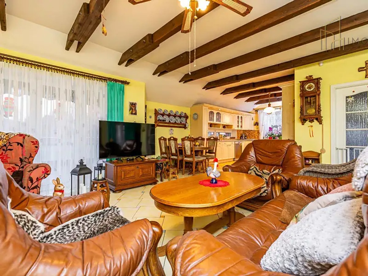 Prodej domu 308 m², pozemek 1634 m²