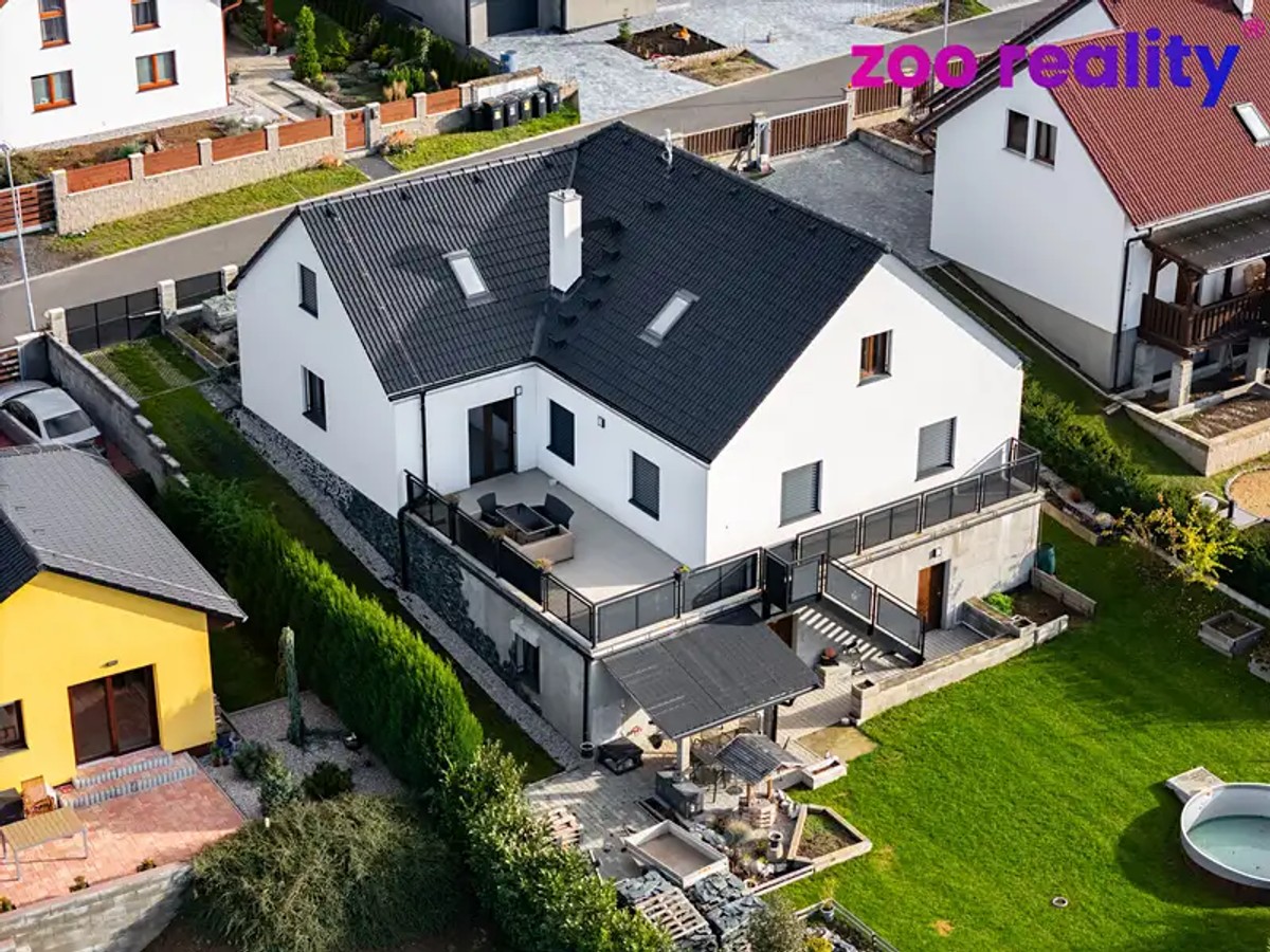 Prodej domu 353 m², pozemek 772 m²