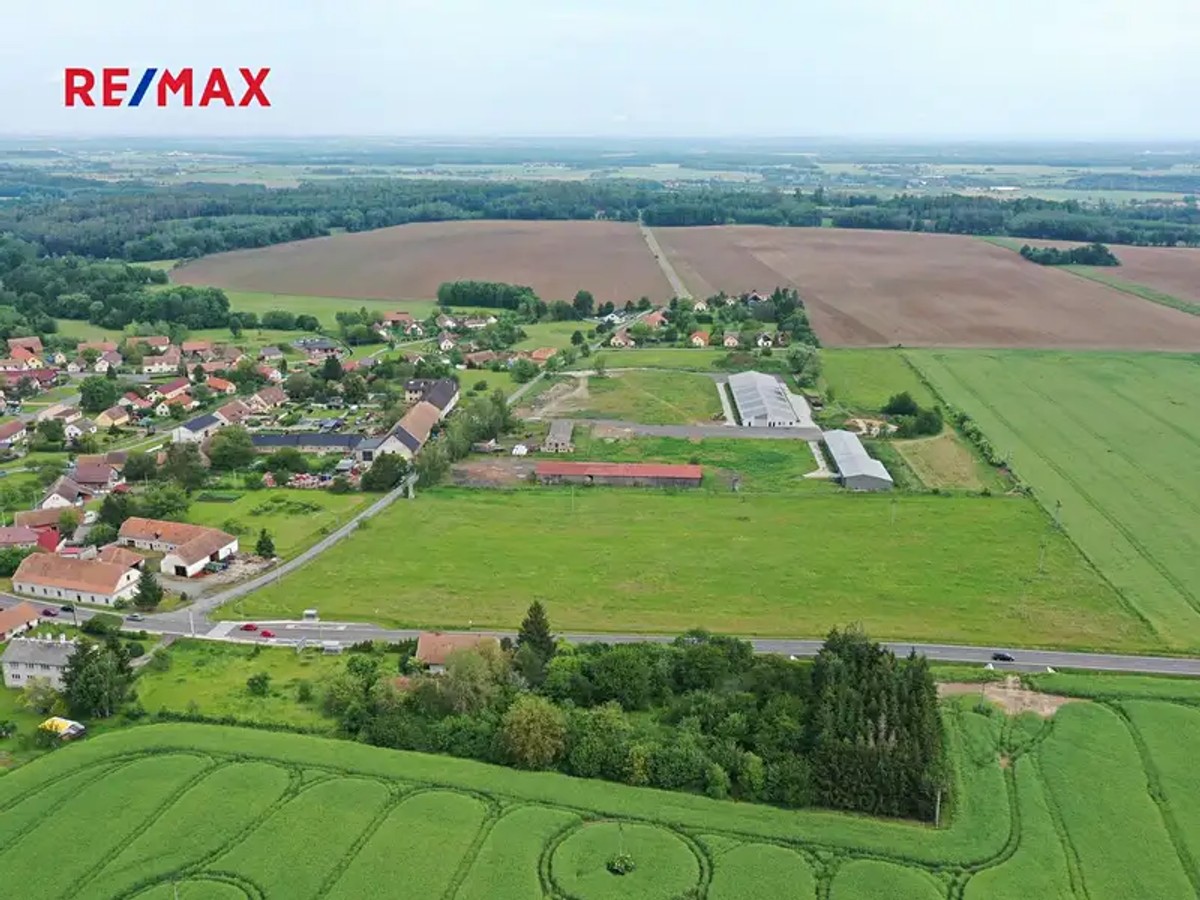 Prodej stavebního pozemku 5670 m²