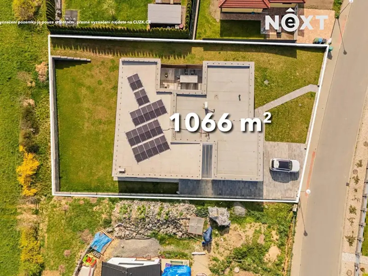 Prodej vily 300 m², pozemek 1066 m²