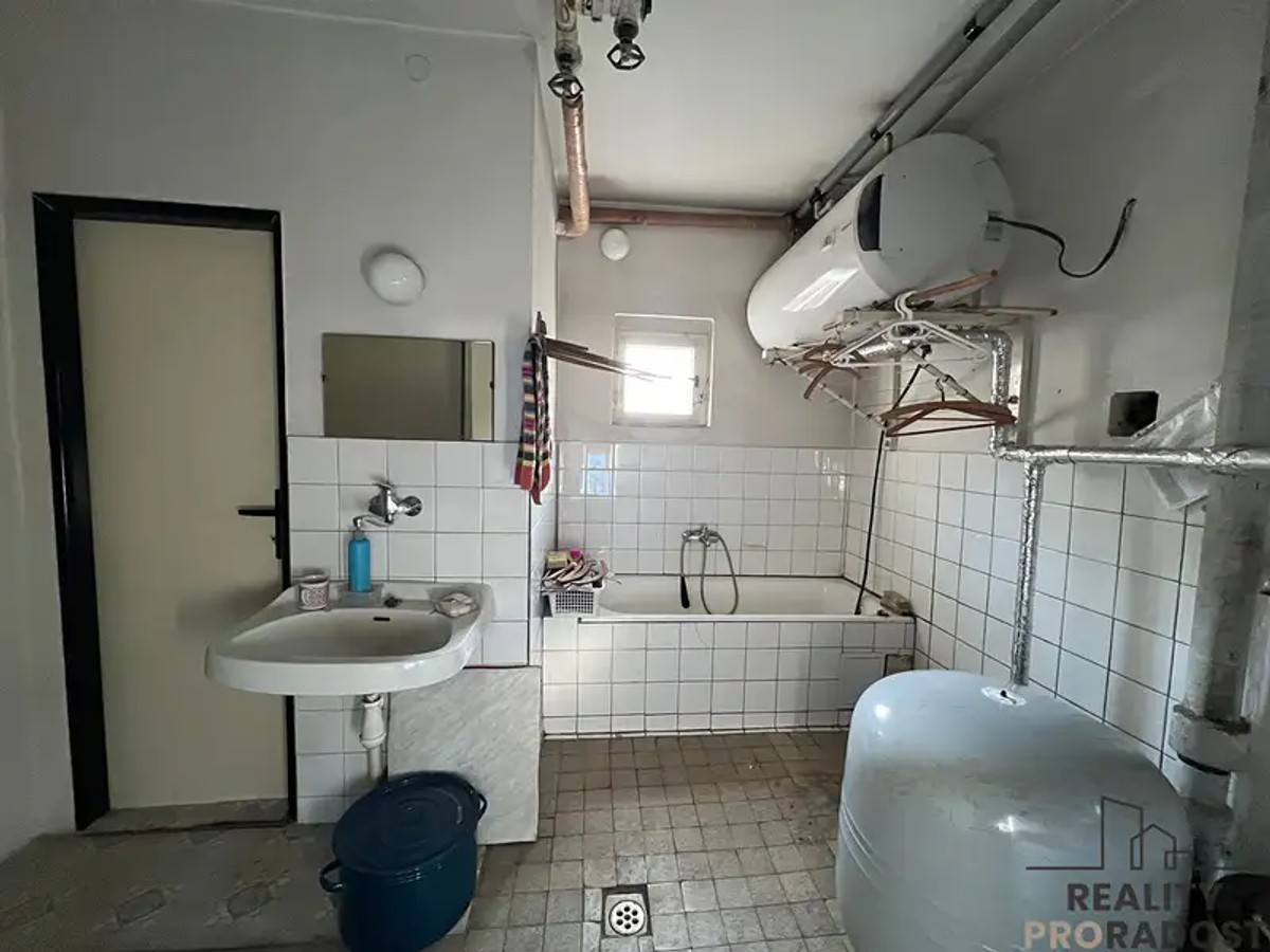 Prodej domu 186 m², pozemek 1446 m²