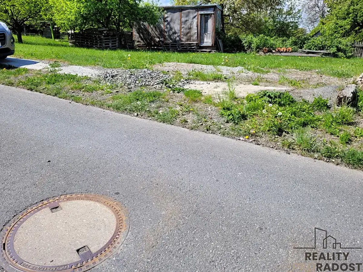 Prodej stavebního pozemku 793 m²