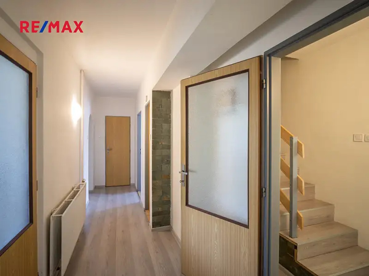 Prodej domu 291 m², pozemek 1086 m²