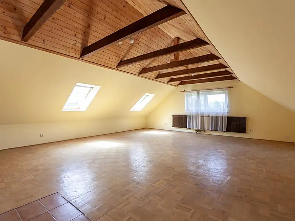 Prodej domu 450 m², pozemek 1292 m²