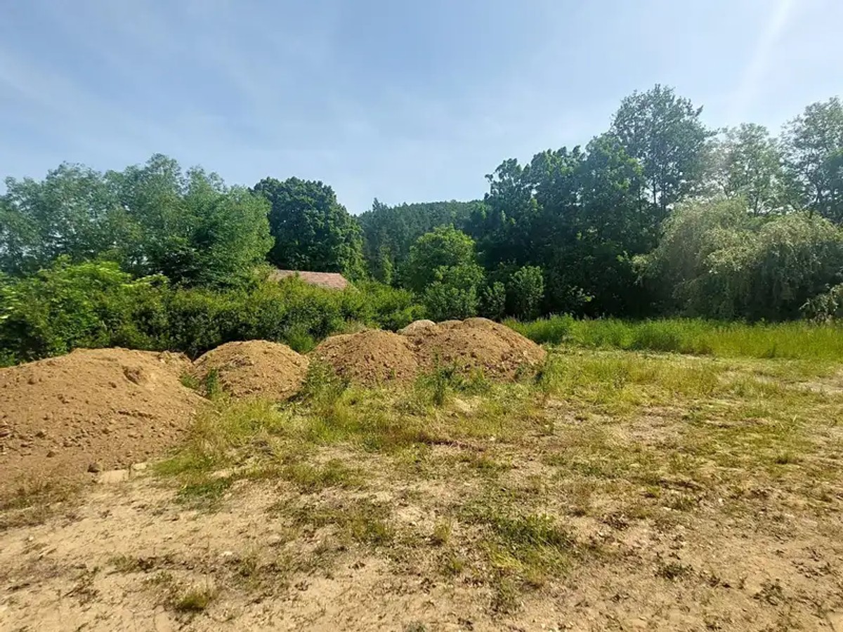 Prodej stavebního pozemku 2967 m²