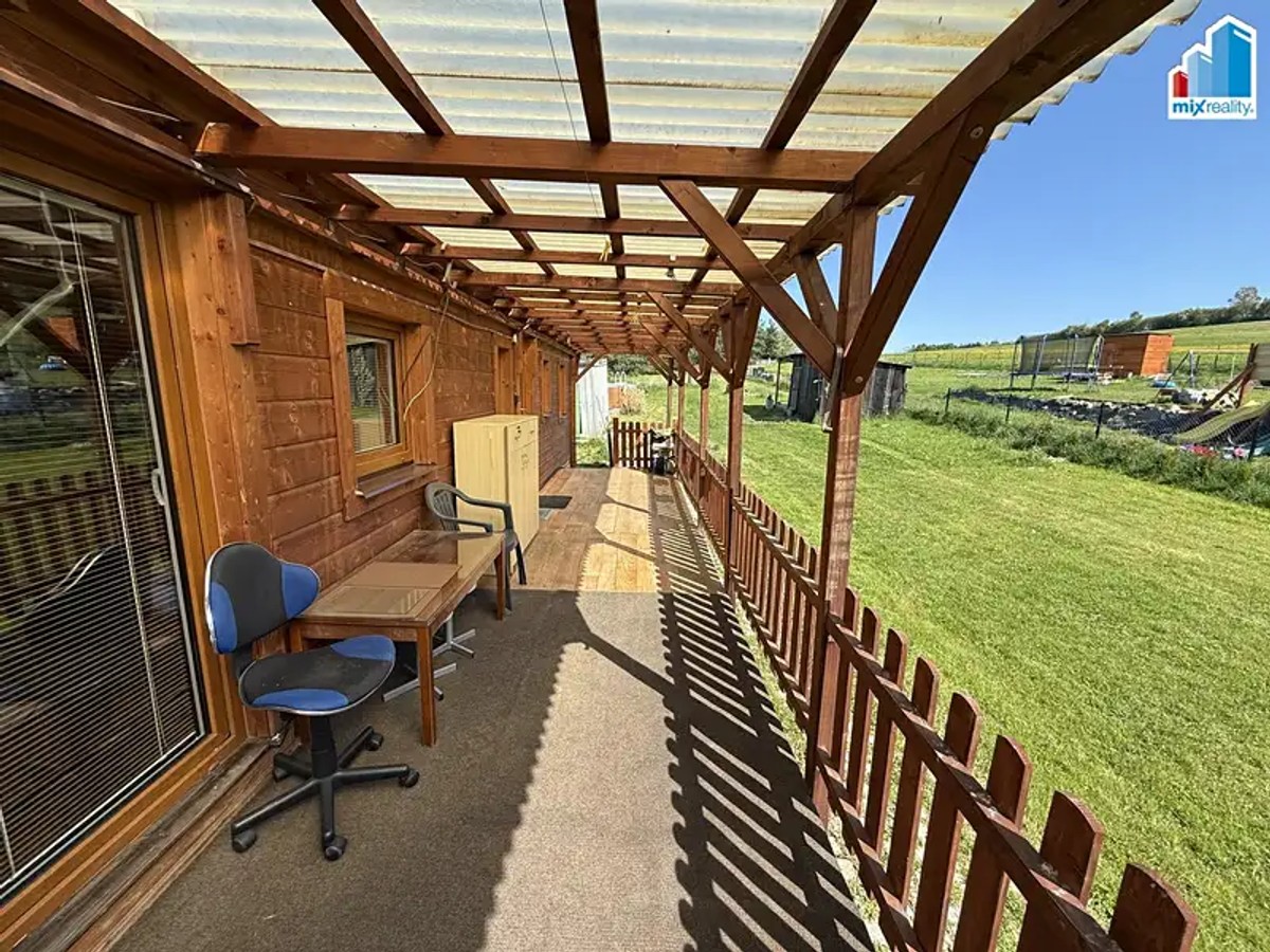 Prodej stavebního pozemku 2561 m²