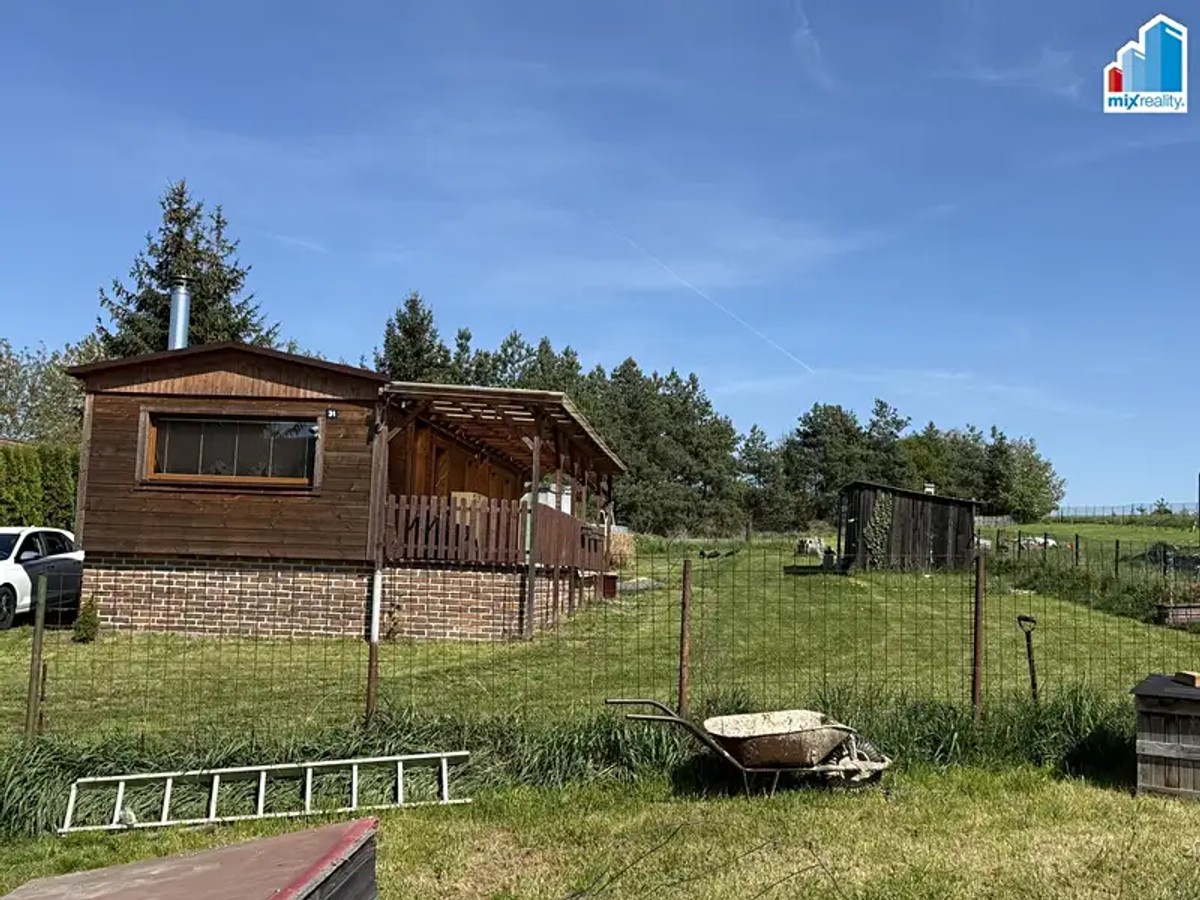 Prodej stavebního pozemku 2561 m²