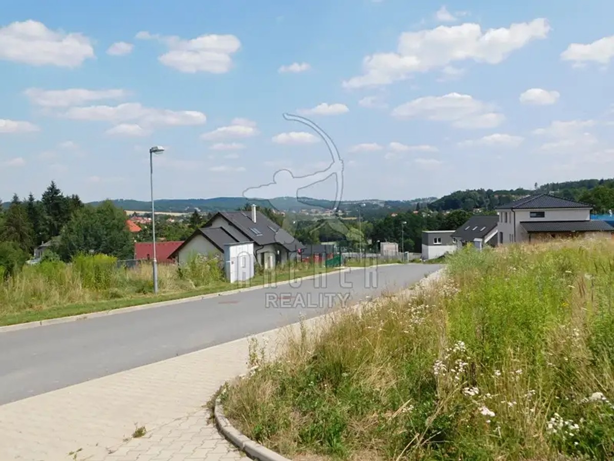 Prodej stavebního pozemku 958 m²