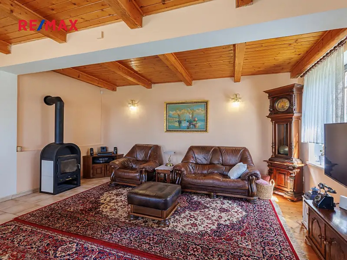 Prodej domu 204 m², pozemek 1737 m²