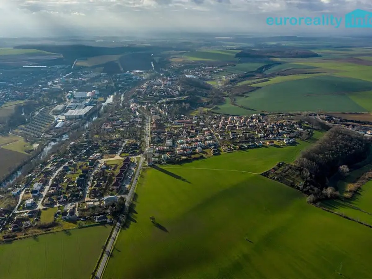 Prodej stavebního pozemku 600 m²