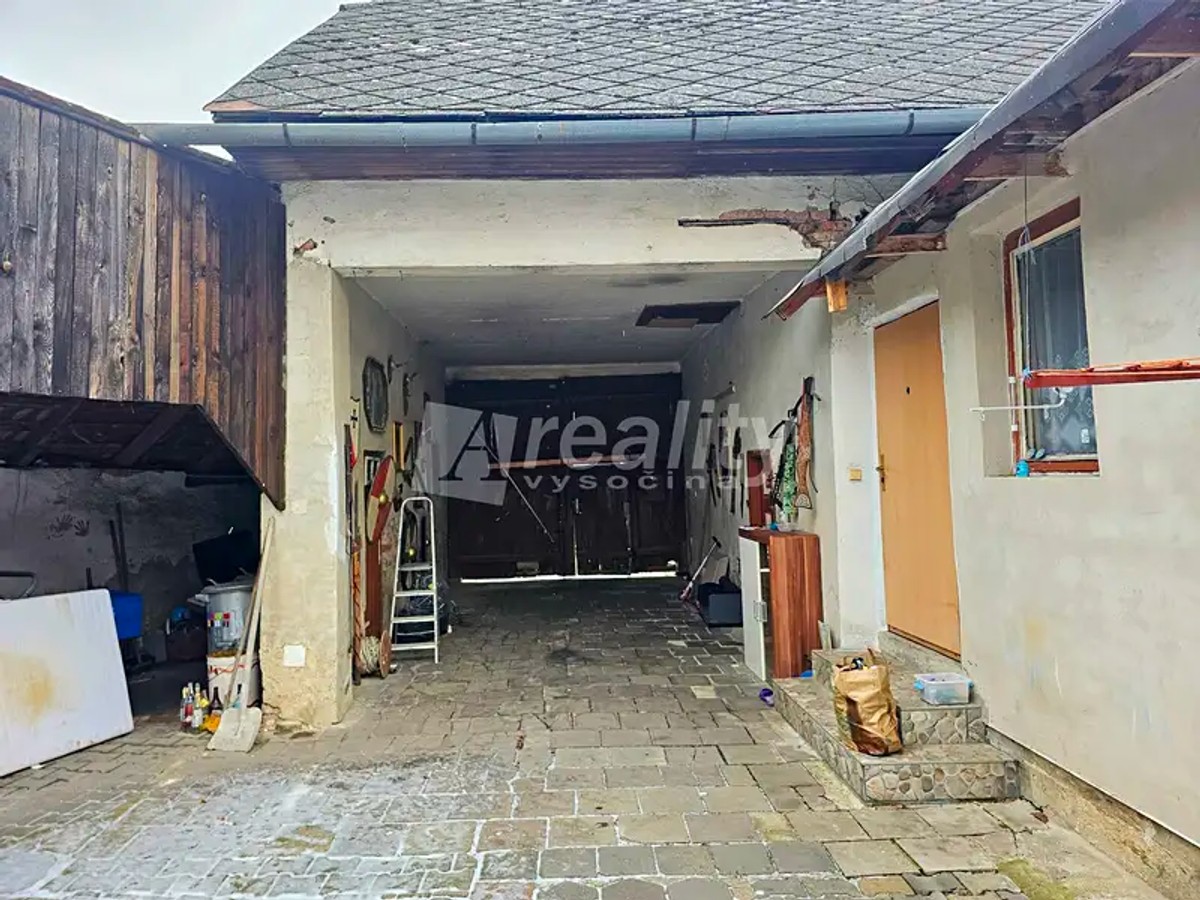 Prodej zemědělské usedlosti 320 m², pozemek 2468 m²