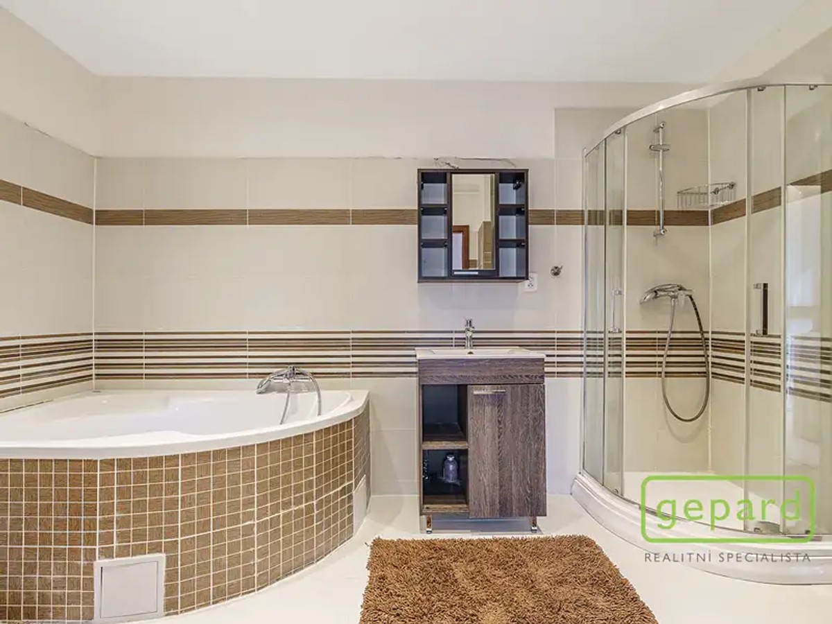 Prodej bytu 3+1 90 m²