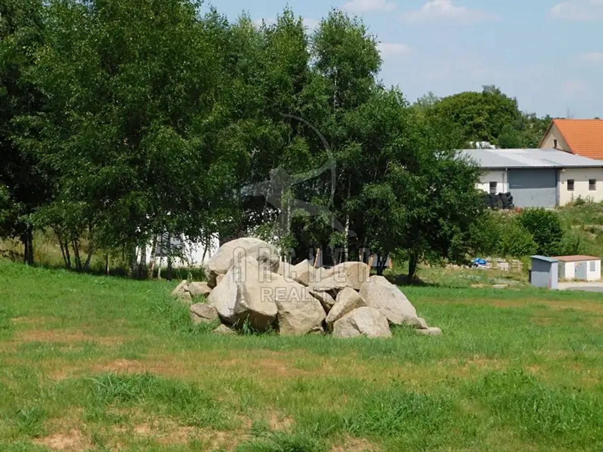 Prodej stavebního pozemku 958 m²