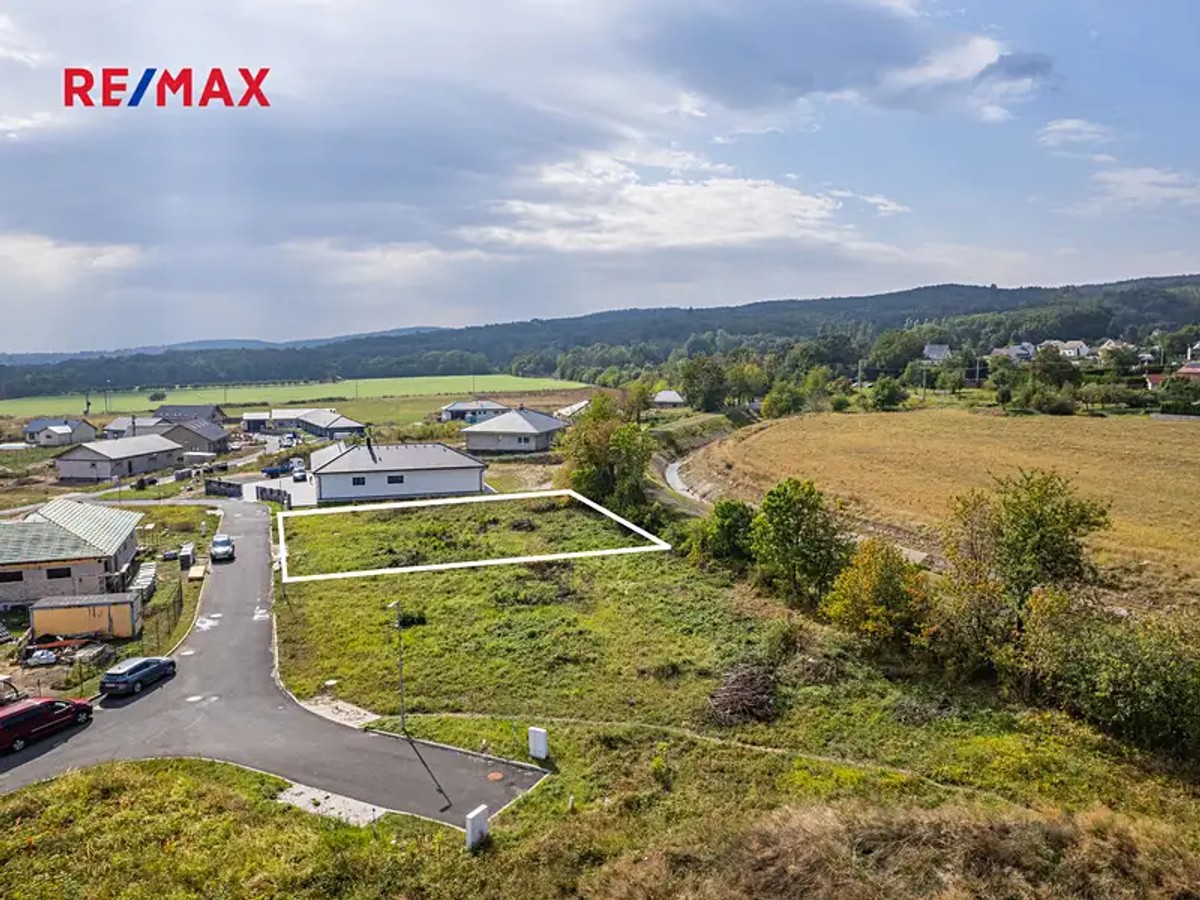 Prodej stavebního pozemku 1127 m²