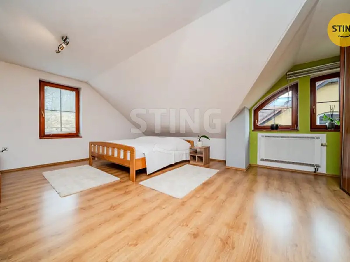Prodej domu 240 m², pozemek 2035 m²