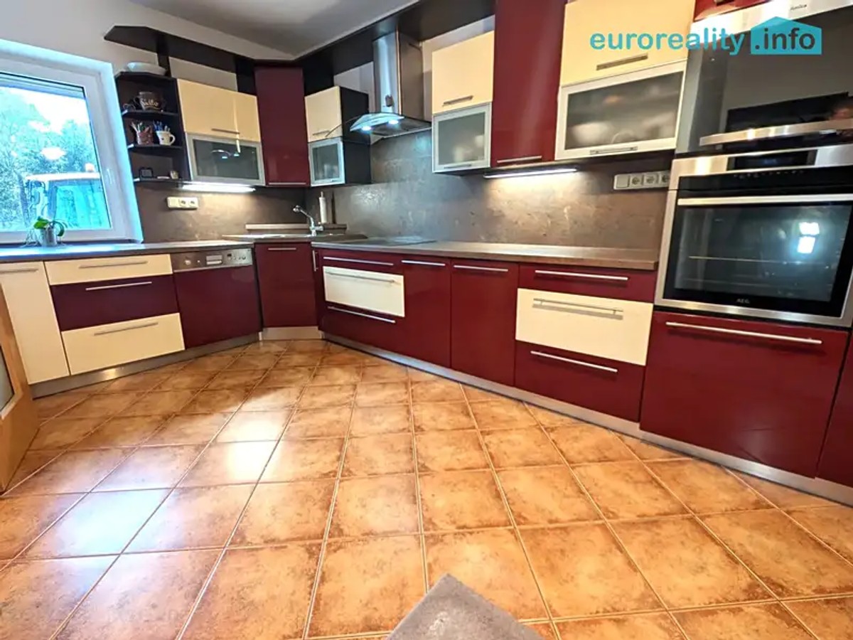 Prodej domu 180 m², pozemek 790 m²