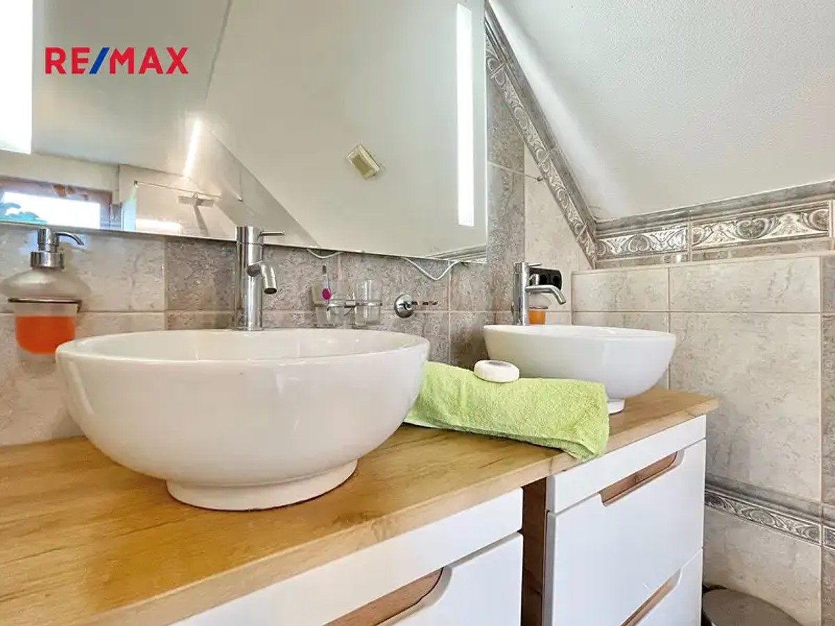 Prodej domu 164 m², pozemek 1180 m²