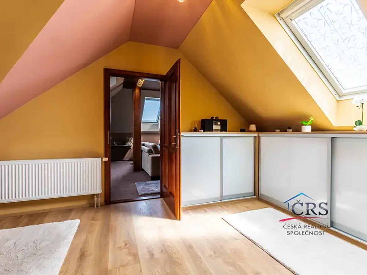 Prodej domu 240 m², pozemek 840 m²