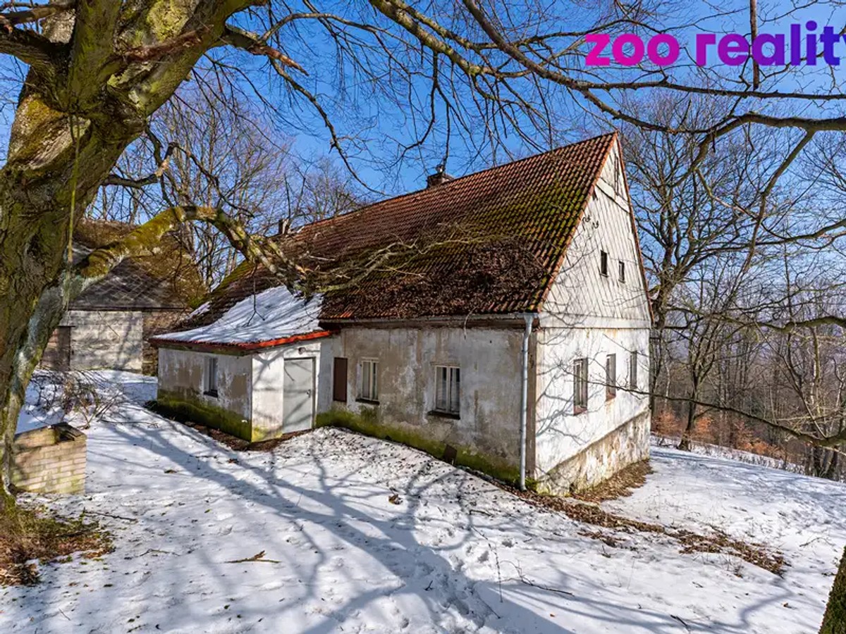 Prodej domu 200 m², pozemek 15554 m²