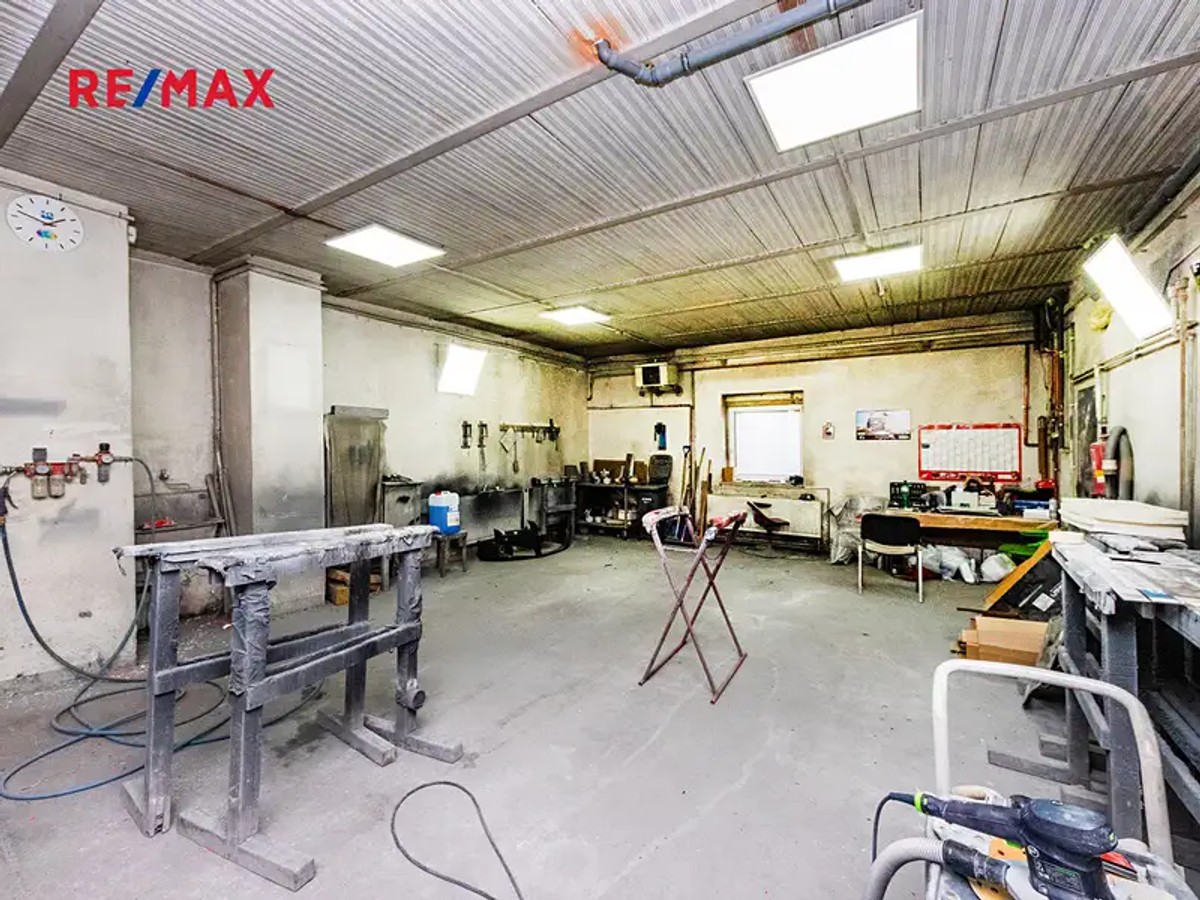 Prodej domu 382 m², pozemek 420 m²