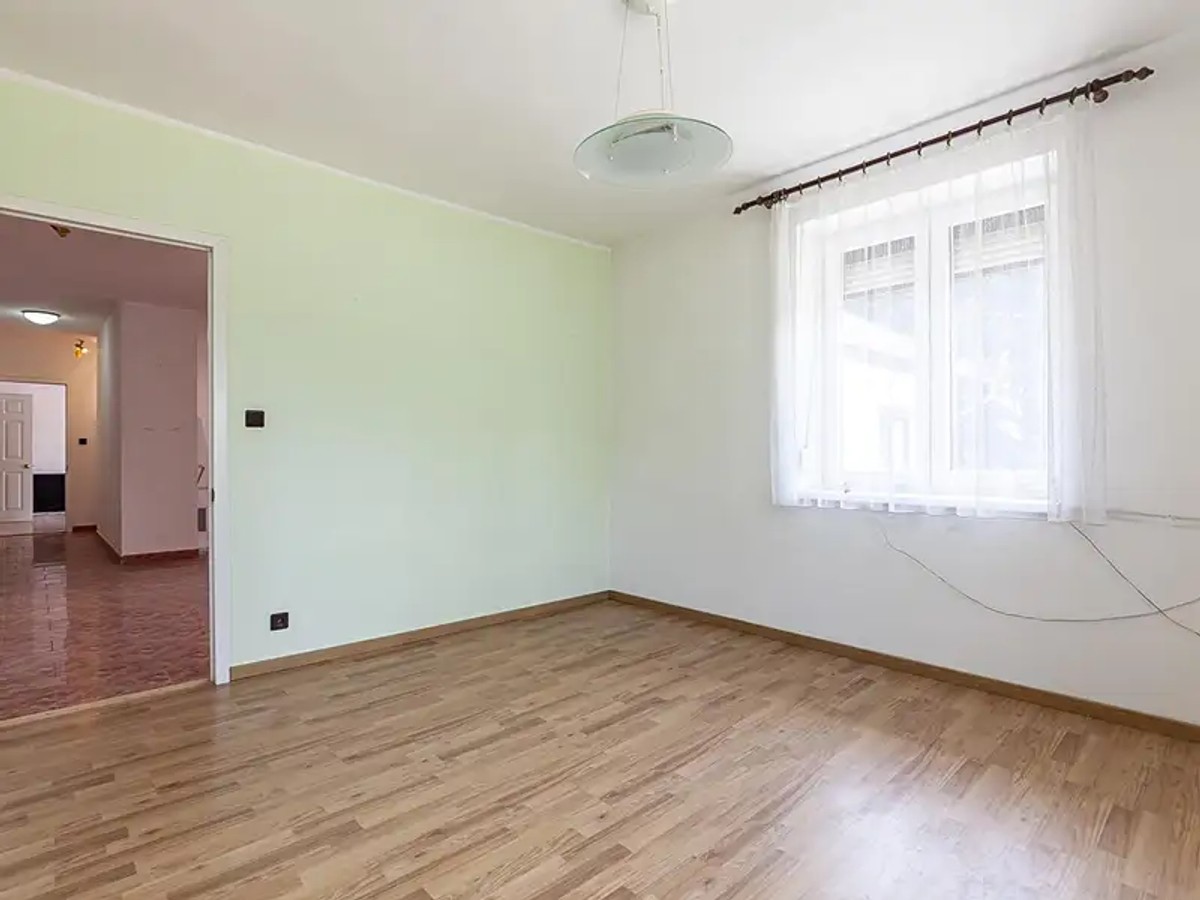 Prodej domu 450 m², pozemek 1292 m²