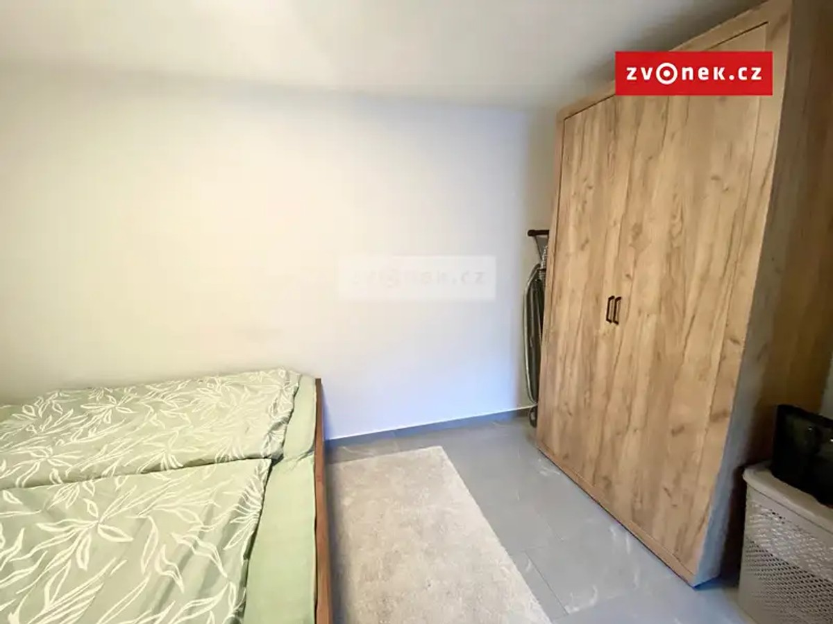 Prodej domu 420 m², pozemek 950 m²