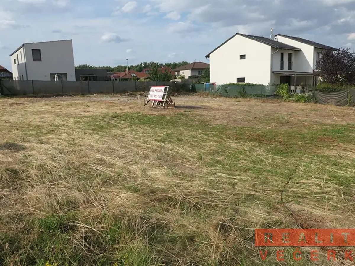 Prodej stavebního pozemku 794 m²