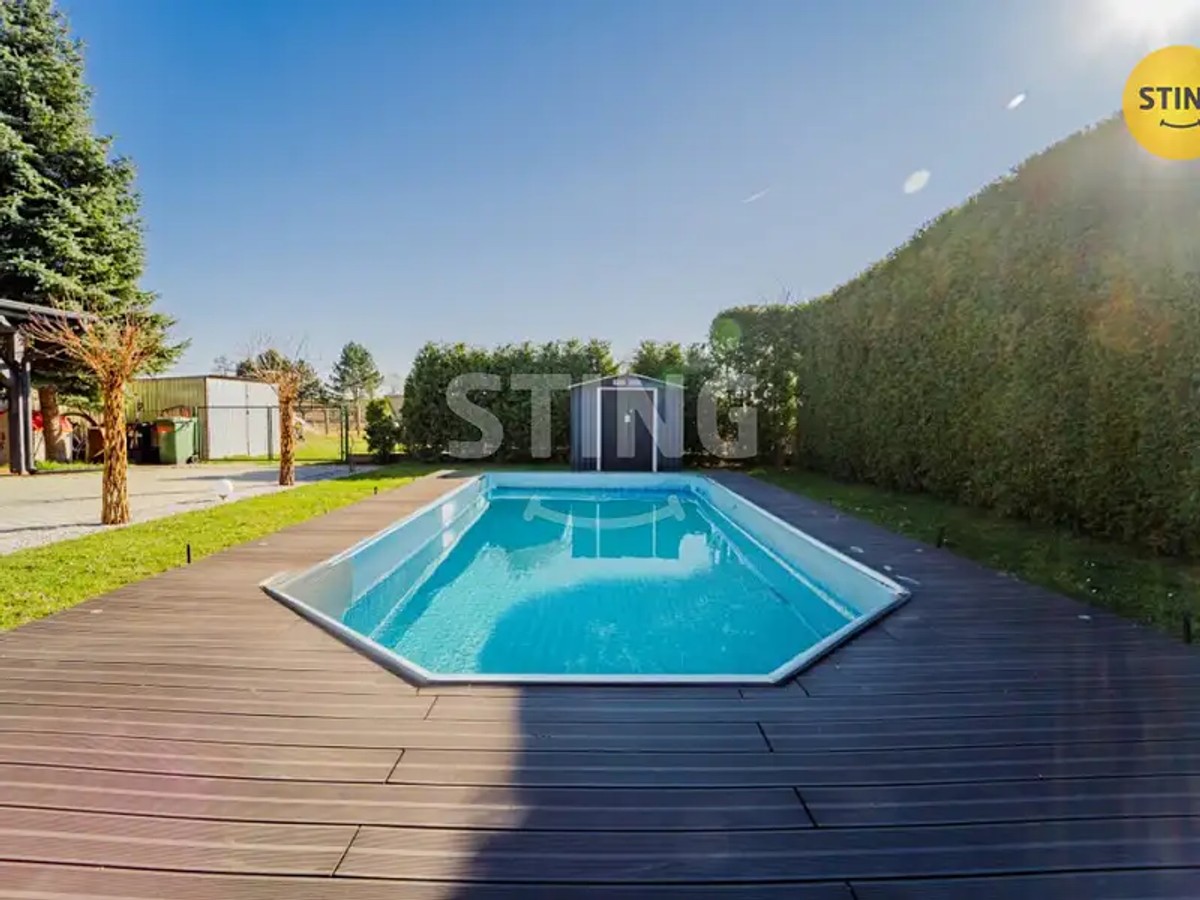 Prodej domu 215 m², pozemek 2159 m²