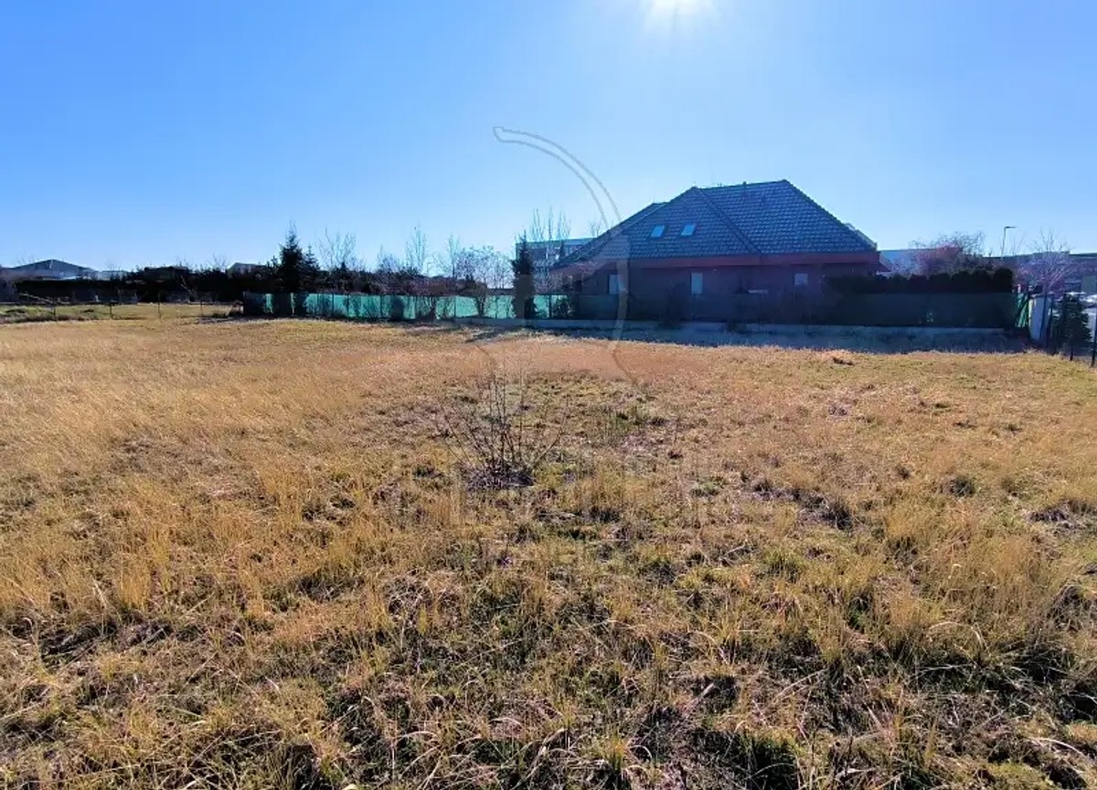 Prodej stavebního pozemku 1354 m²