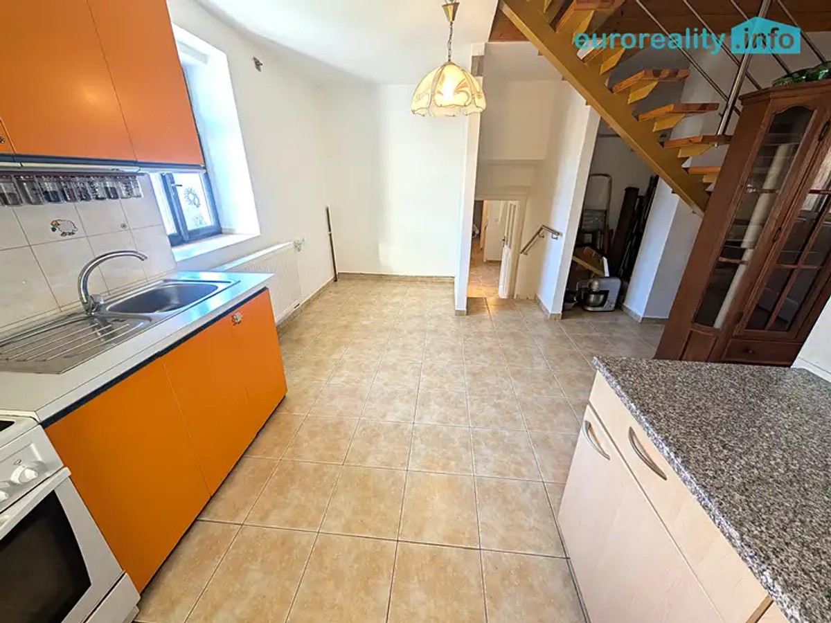Prodej domu 150 m², pozemek 1208 m²