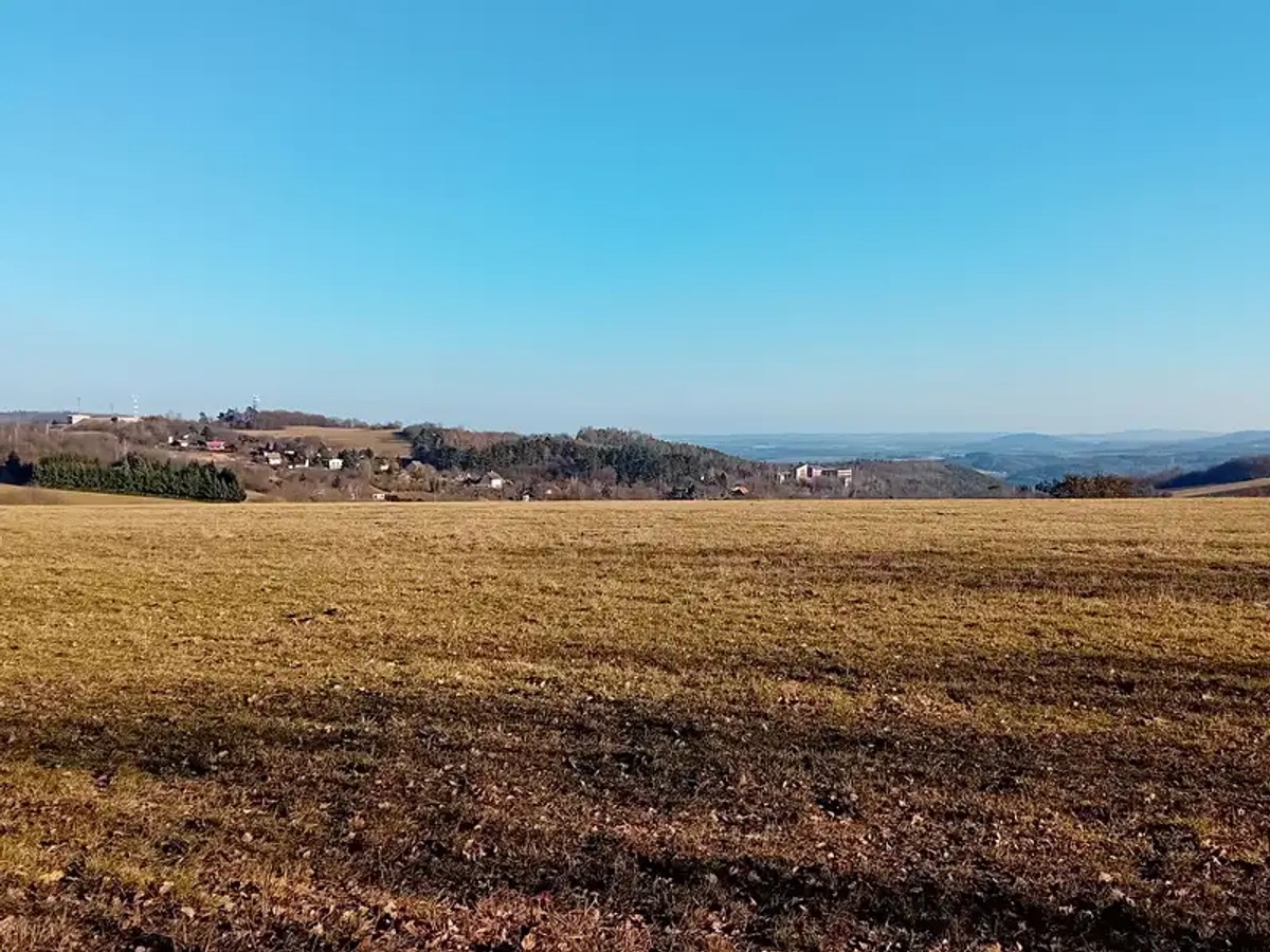 Prodej stavebního pozemku 1864 m²