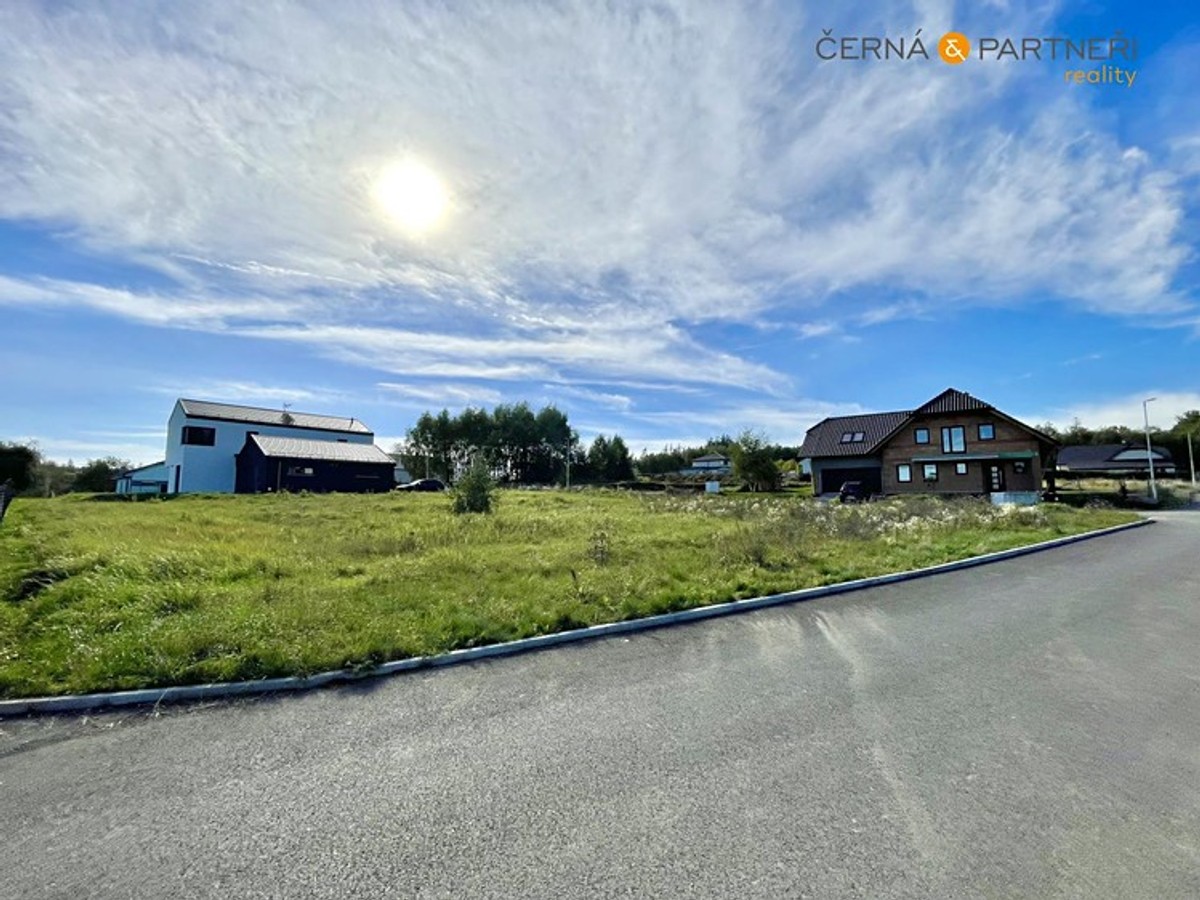 Prodej stavebního pozemku 1078 m²